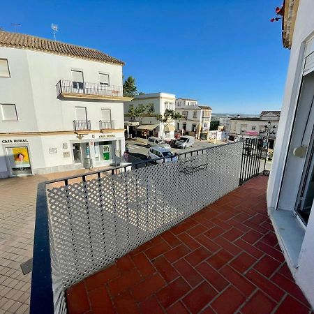 Apartamentos La Reina Аркос де ла Фронтера Екстериор снимка