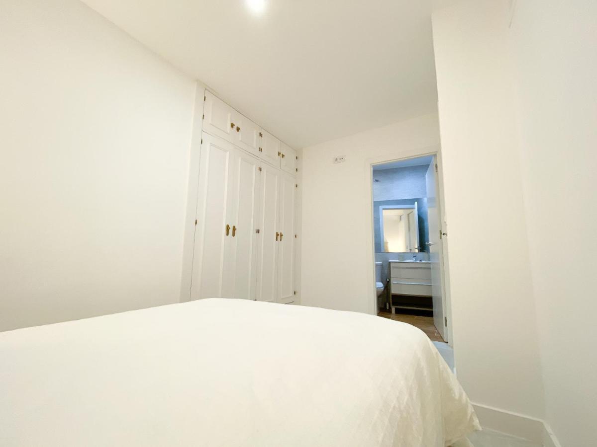 Apartamentos La Reina Аркос де ла Фронтера Екстериор снимка
