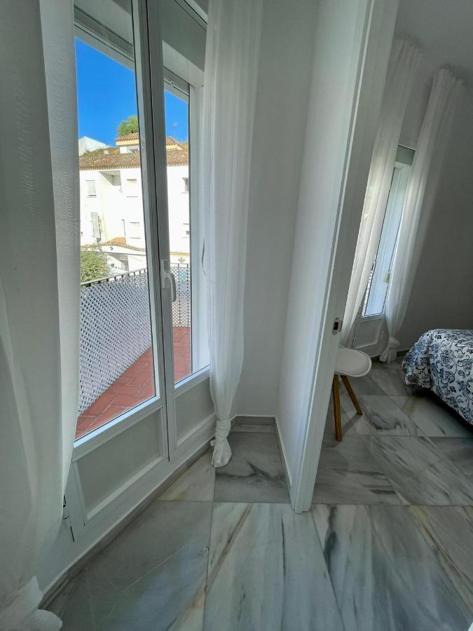 Apartamentos La Reina Аркос де ла Фронтера Екстериор снимка