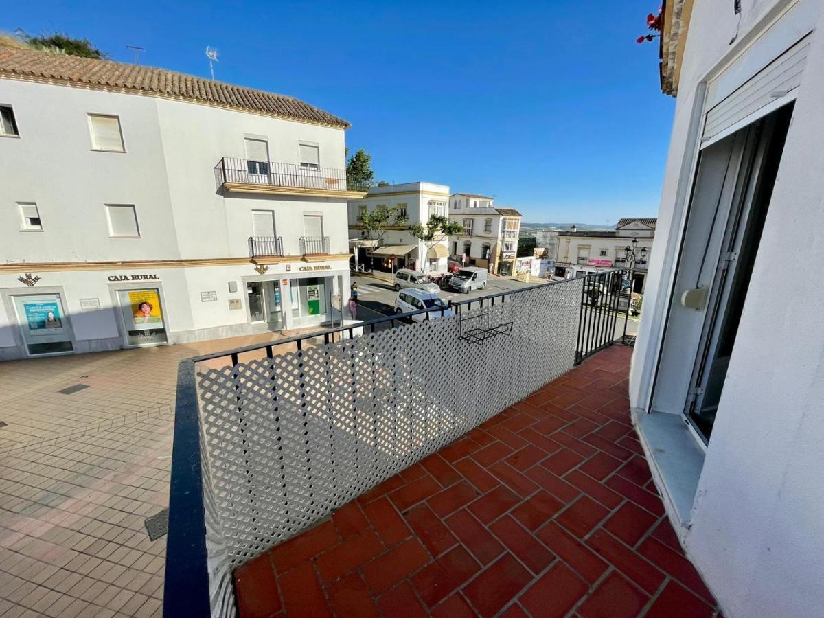 Apartamentos La Reina Аркос де ла Фронтера Екстериор снимка