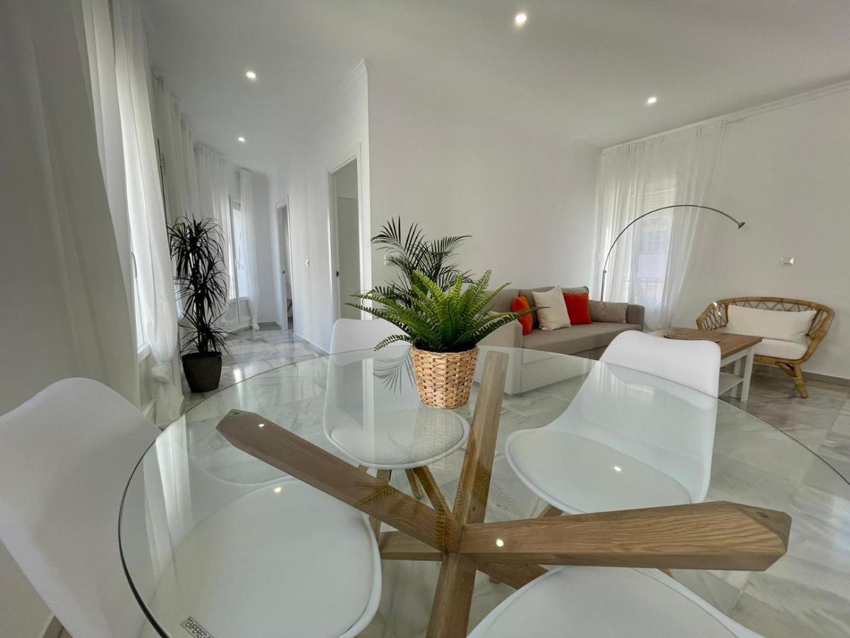 Apartamentos La Reina Аркос де ла Фронтера Екстериор снимка
